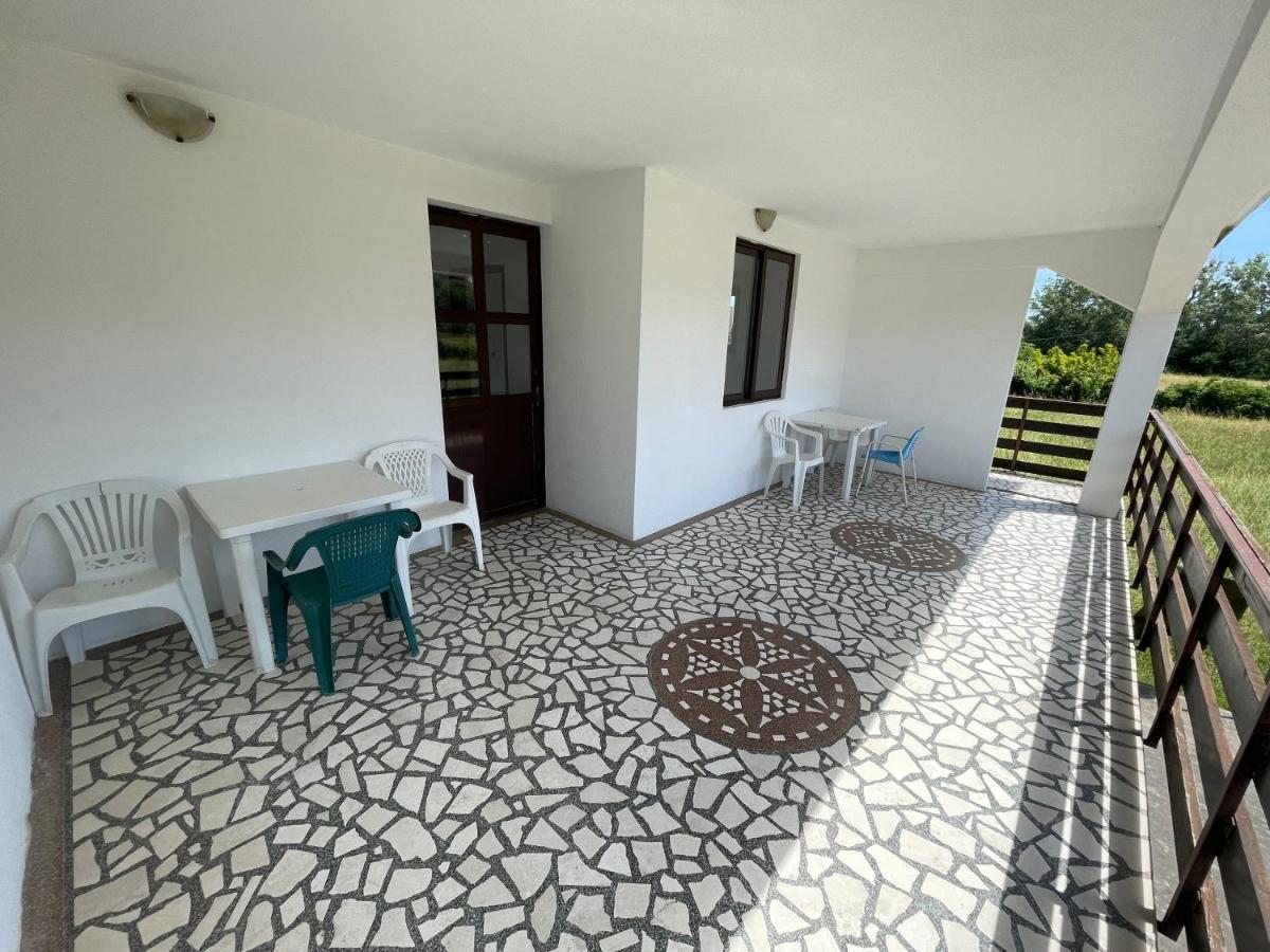 Hotel Summer Sky à Ulcinj Extérieur photo