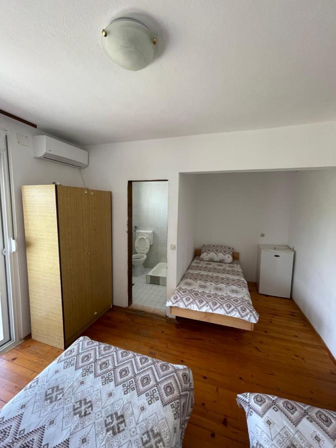 Hotel Summer Sky à Ulcinj Extérieur photo