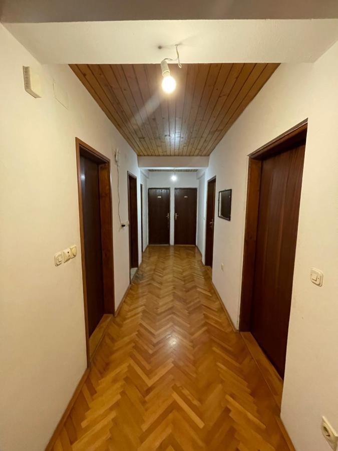 Hotel Summer Sky à Ulcinj Extérieur photo