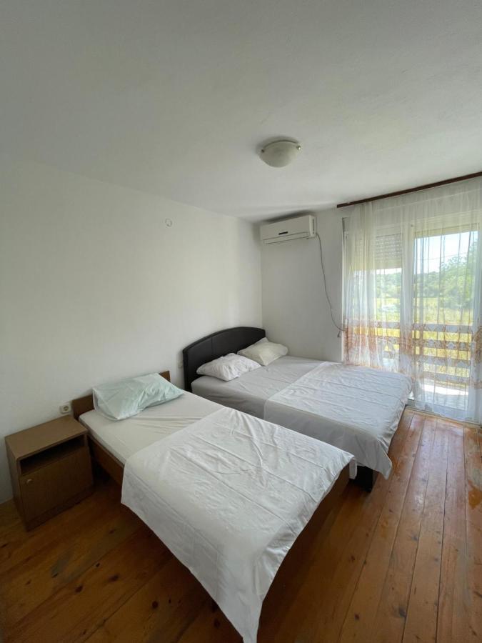 Hotel Summer Sky à Ulcinj Extérieur photo